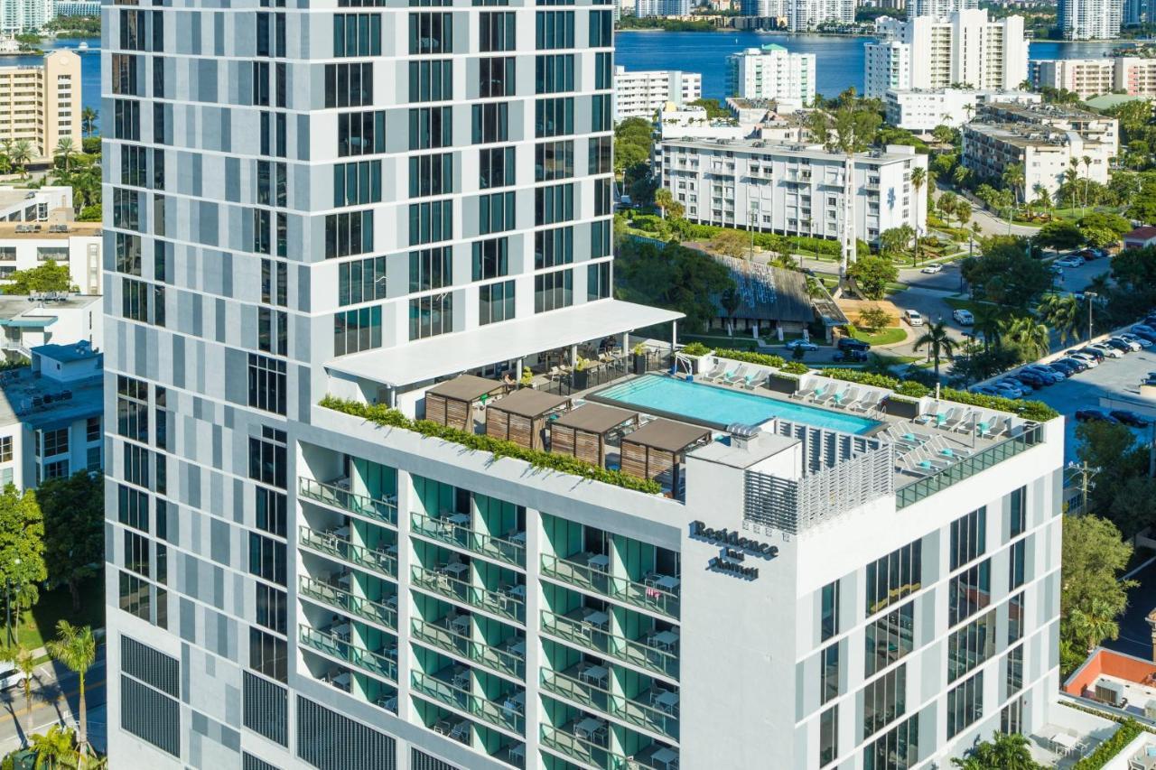 Residence Inn Miami Sunny Isles Beach Exterior photo