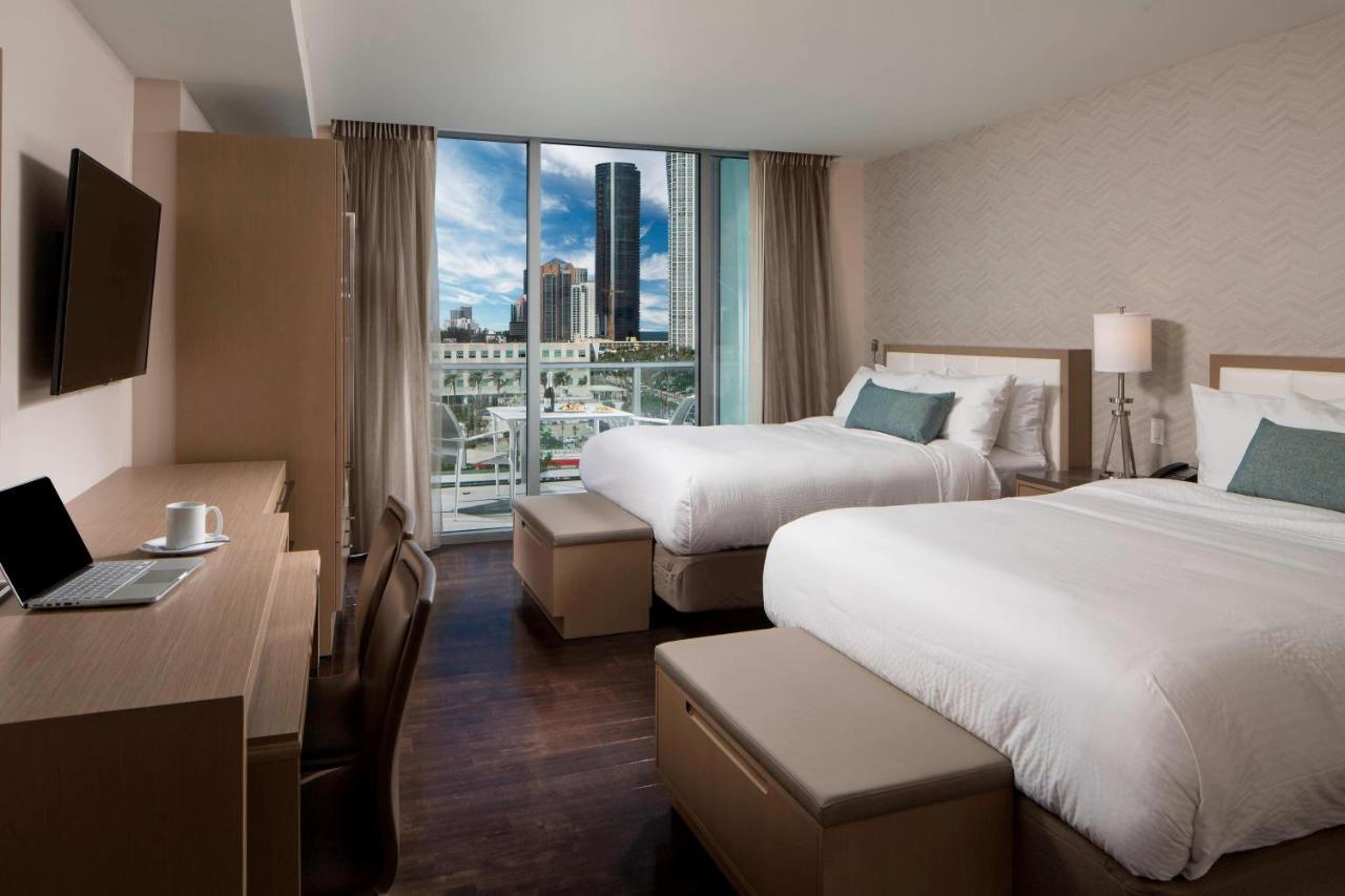 Residence Inn Miami Sunny Isles Beach Exterior photo