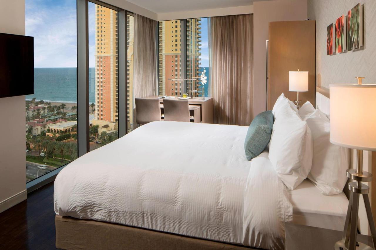 Residence Inn Miami Sunny Isles Beach Exterior photo