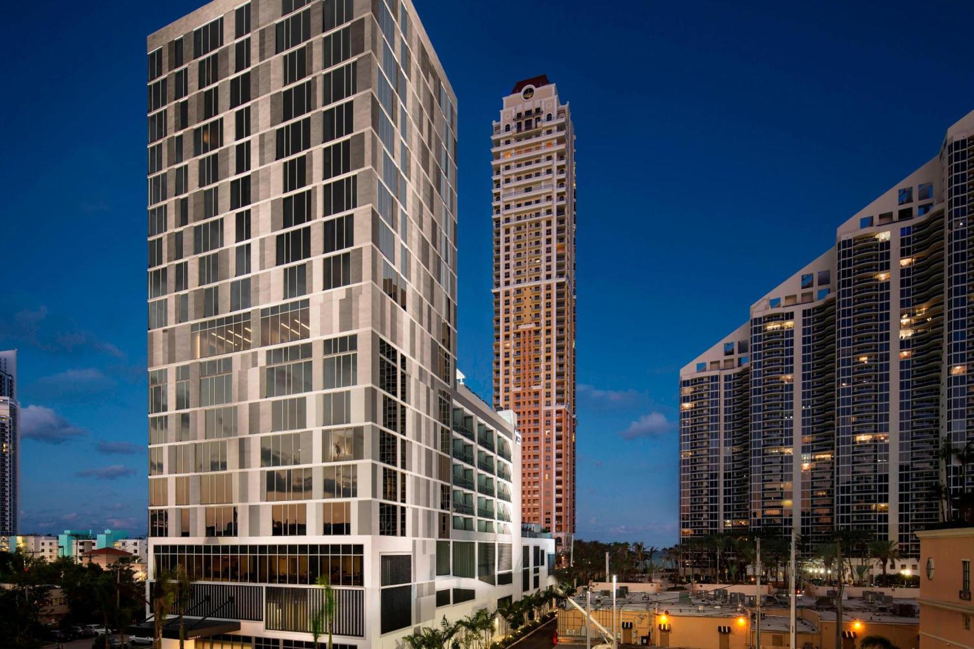 Residence Inn Miami Sunny Isles Beach Exterior photo
