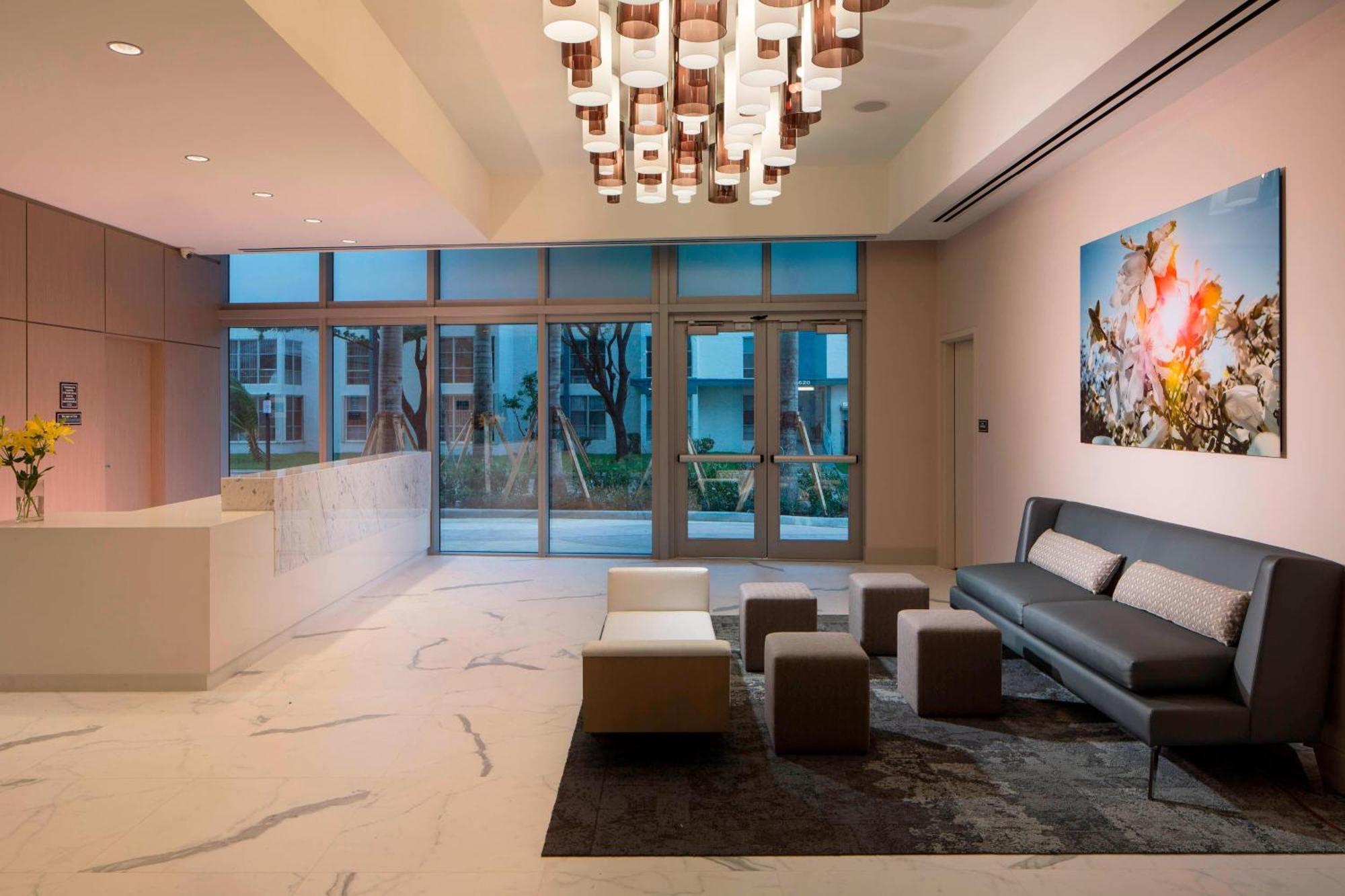 Residence Inn Miami Sunny Isles Beach Exterior photo